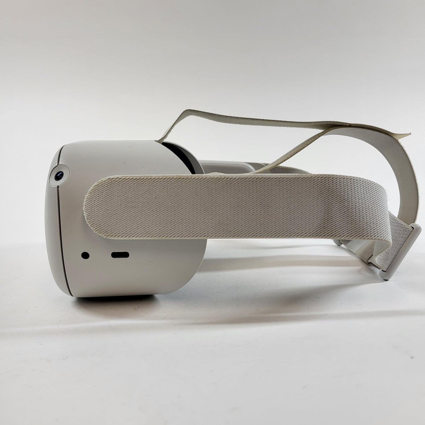 Oculus Quest 2 64GB Standalone All-in-One VR Headset KW49CM