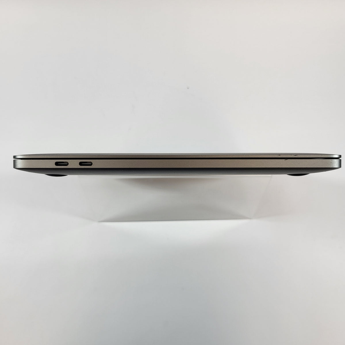 2020 Apple MacBook Pro 13.3" M1 8C GPU 3.2GHz 8GB RAM 256GB SSD MYD82LL/A