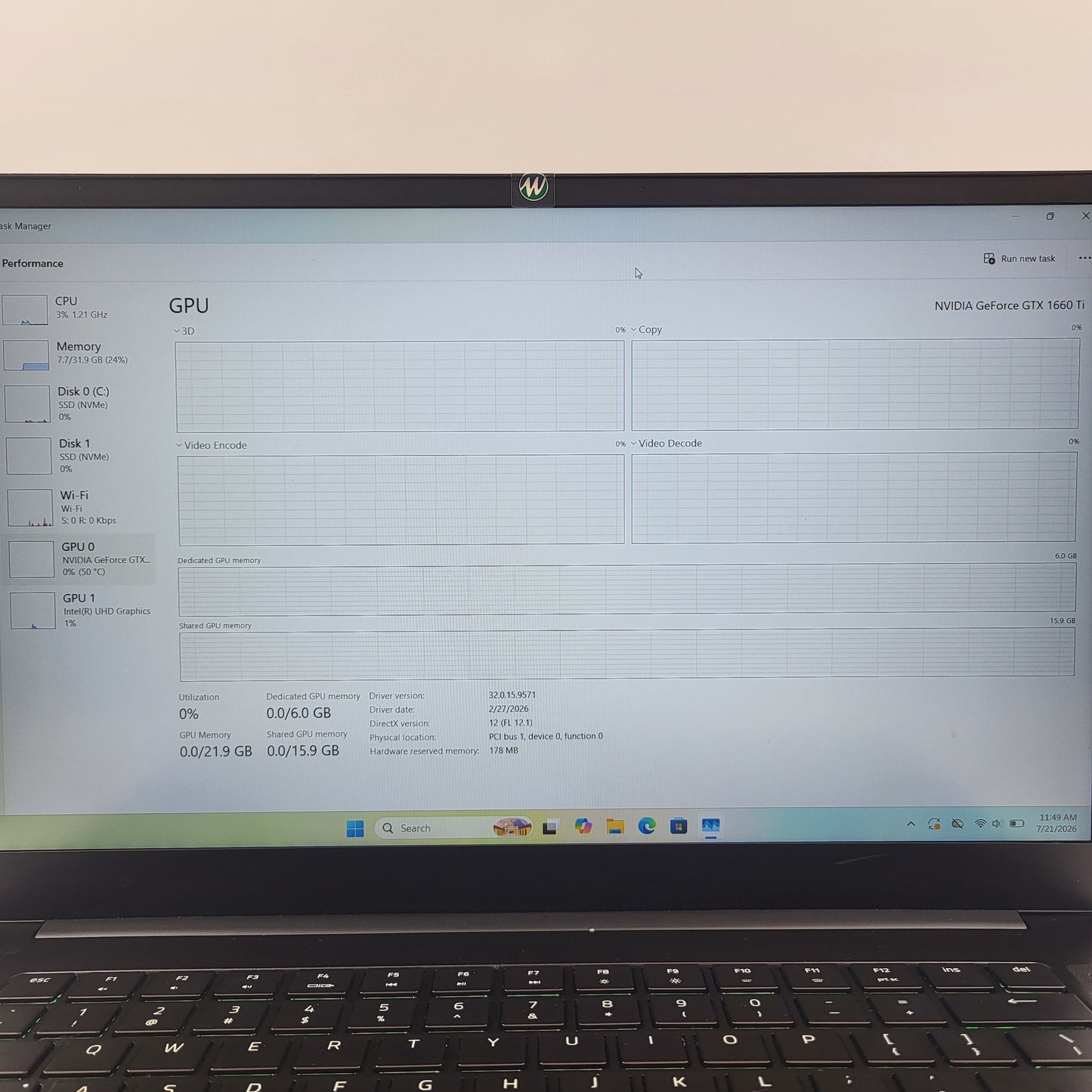 Razer Blade 15 Base RZ09-03519 15.6" i7-10750H 2.6GHz 32GB RAM 250GB SSD 
