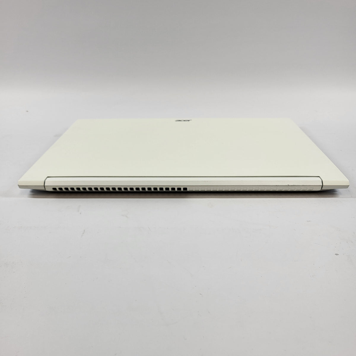 Acer ConceptD CN515-51 15.6" i7-8705G 16GB RAM 512GB SSD AMD Radeon RX Vega M GL