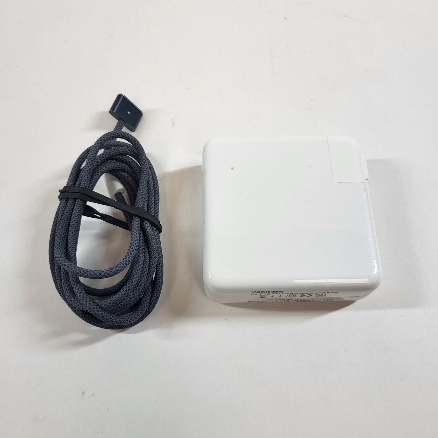 2023 Apple MacBook Air 13.6" M3 4.0GHz 8GB RAM 256GB SSD MRXV3LL/A