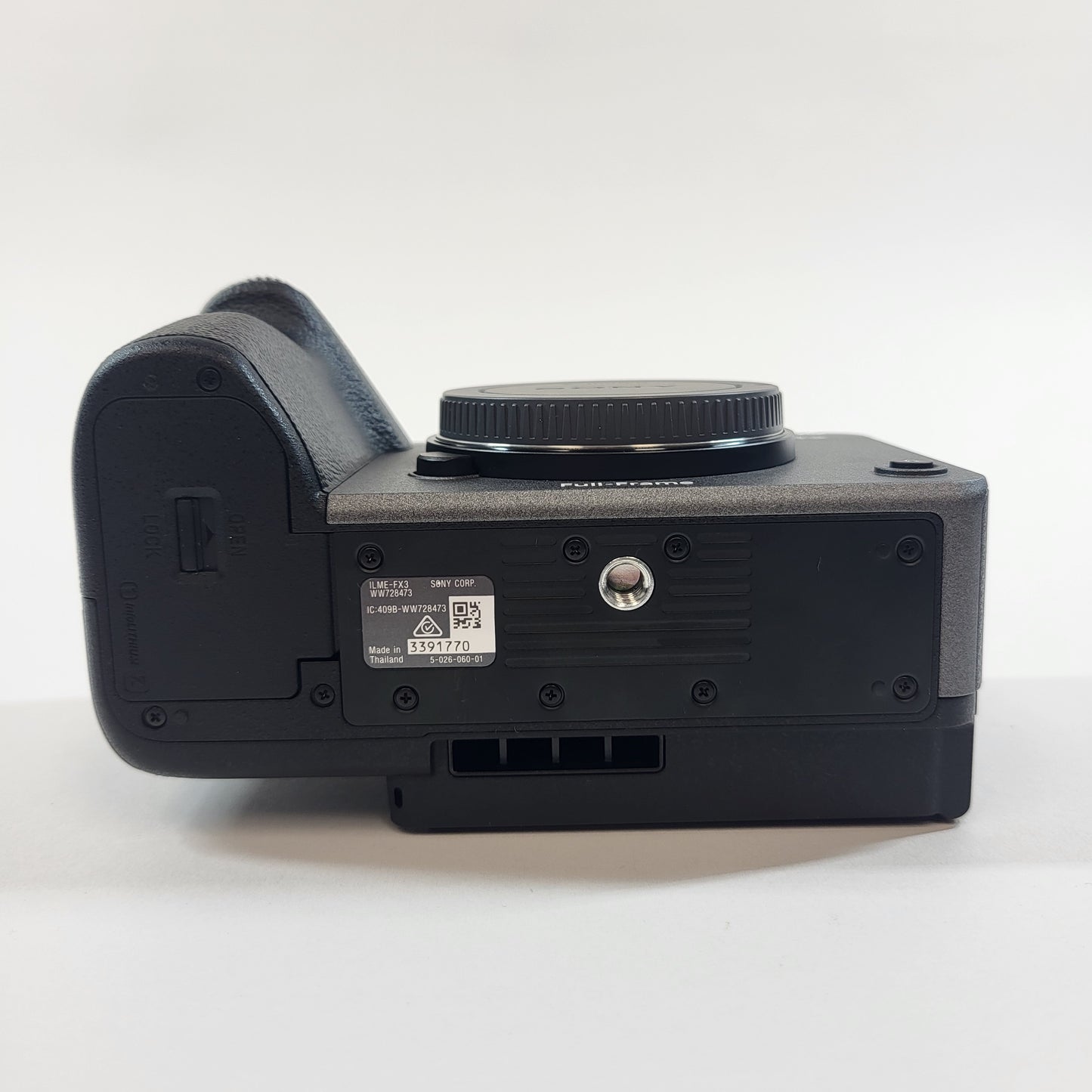 Sony Cinema Line FX3 12.1MP Cinema Camera 43 Shutter Count