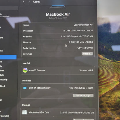 2019 Apple MacBook Air 13.3" i5 1.6GHz 8GB RAM 256GB SSD Space Gray A1932 READ