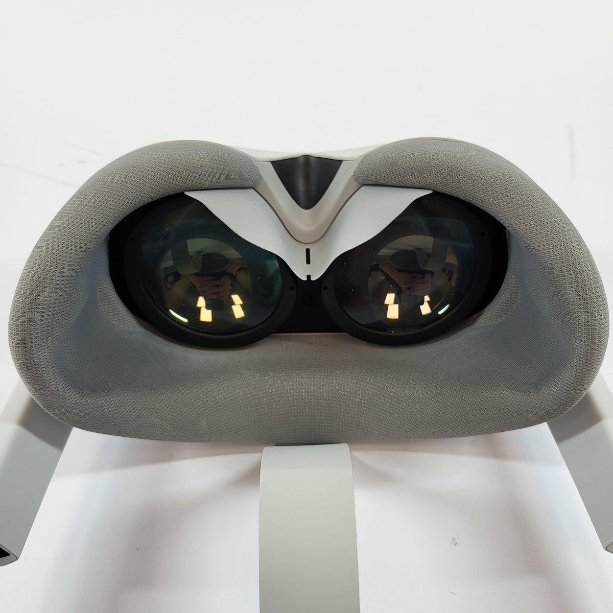 Pico 4 256GB Standalone All-in-One VR Headset A8110