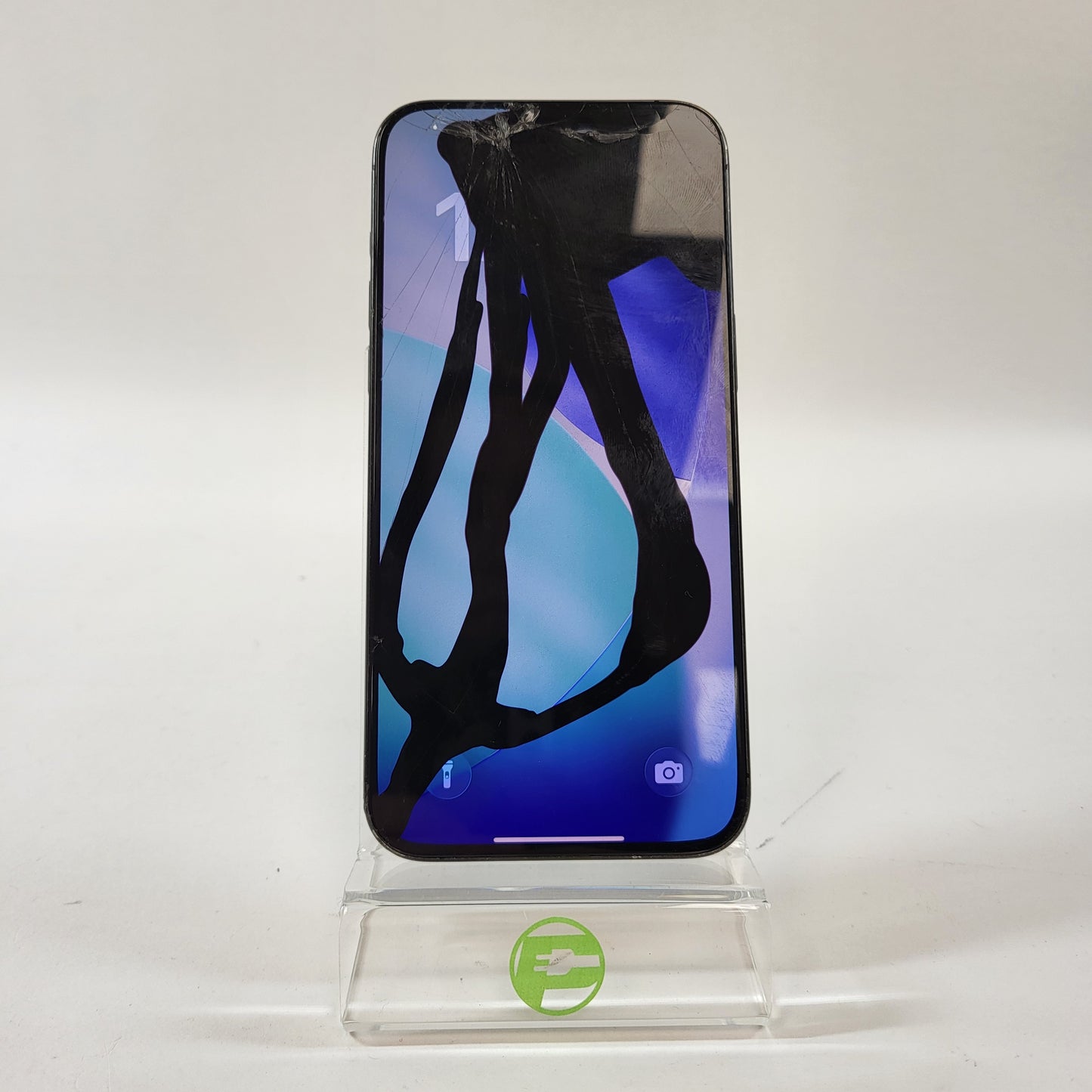 Broken Unlocked Apple iPhone 15 Pro Max 256GB 26.0.1  Cracked Screen and Bad LCD