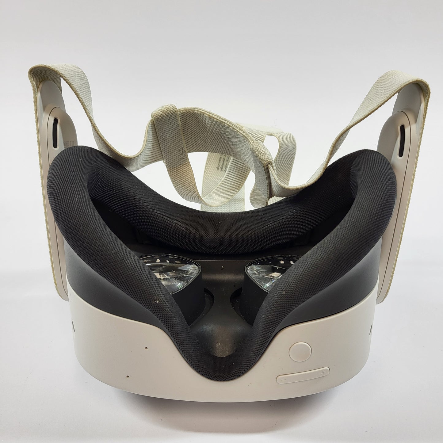 Meta Quest 3S 128GB Standalone All-in-One VR Headset P97