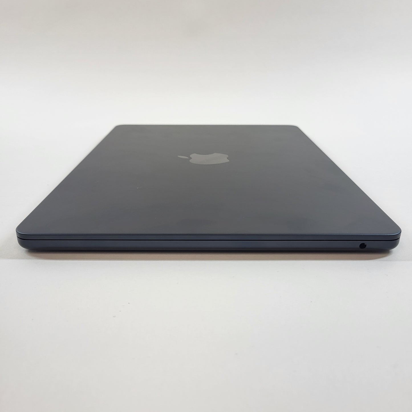 2025 Apple MacBook Air 13.6" M4 8C GPU 4.5GHz 16GB RAM 256GB SSD A3240