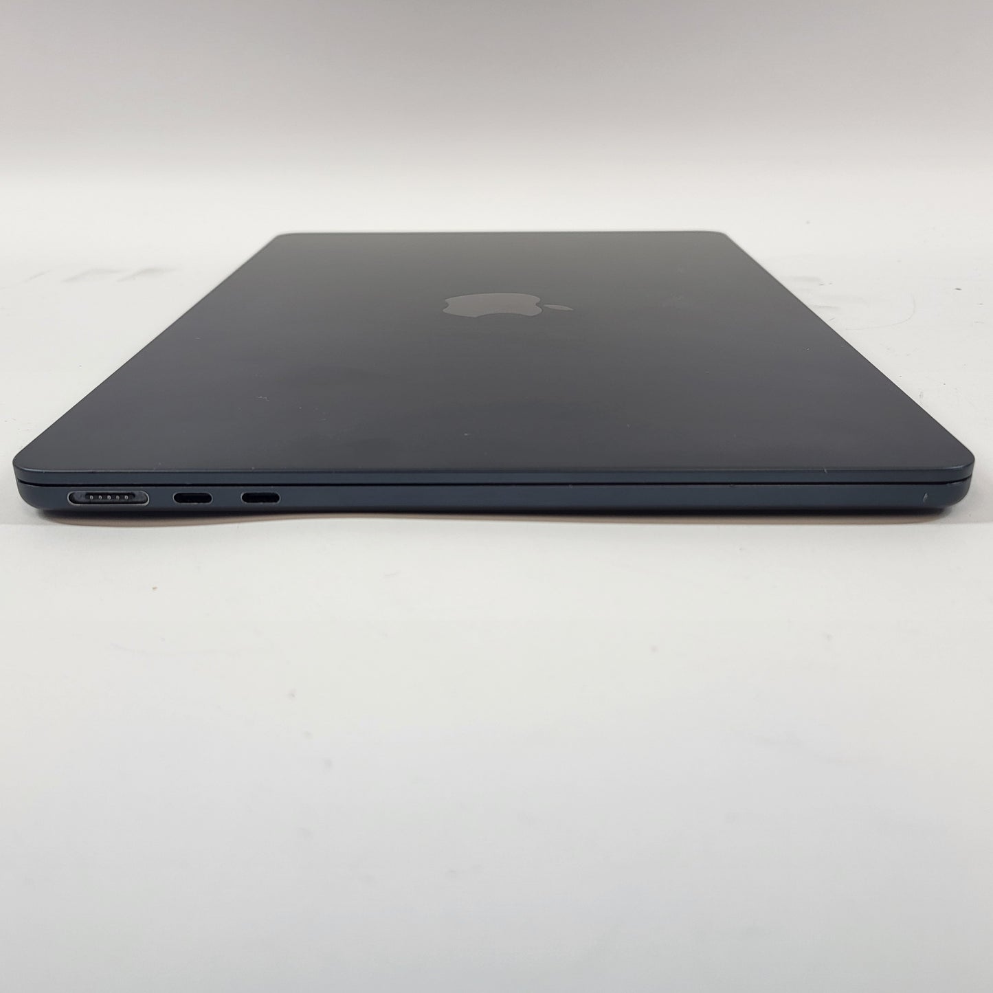 2022 Apple MacBook Air 13.6" M2 8C GPU 3.5GHz 8GB RAM 256GB SSD MLY33BZ/A