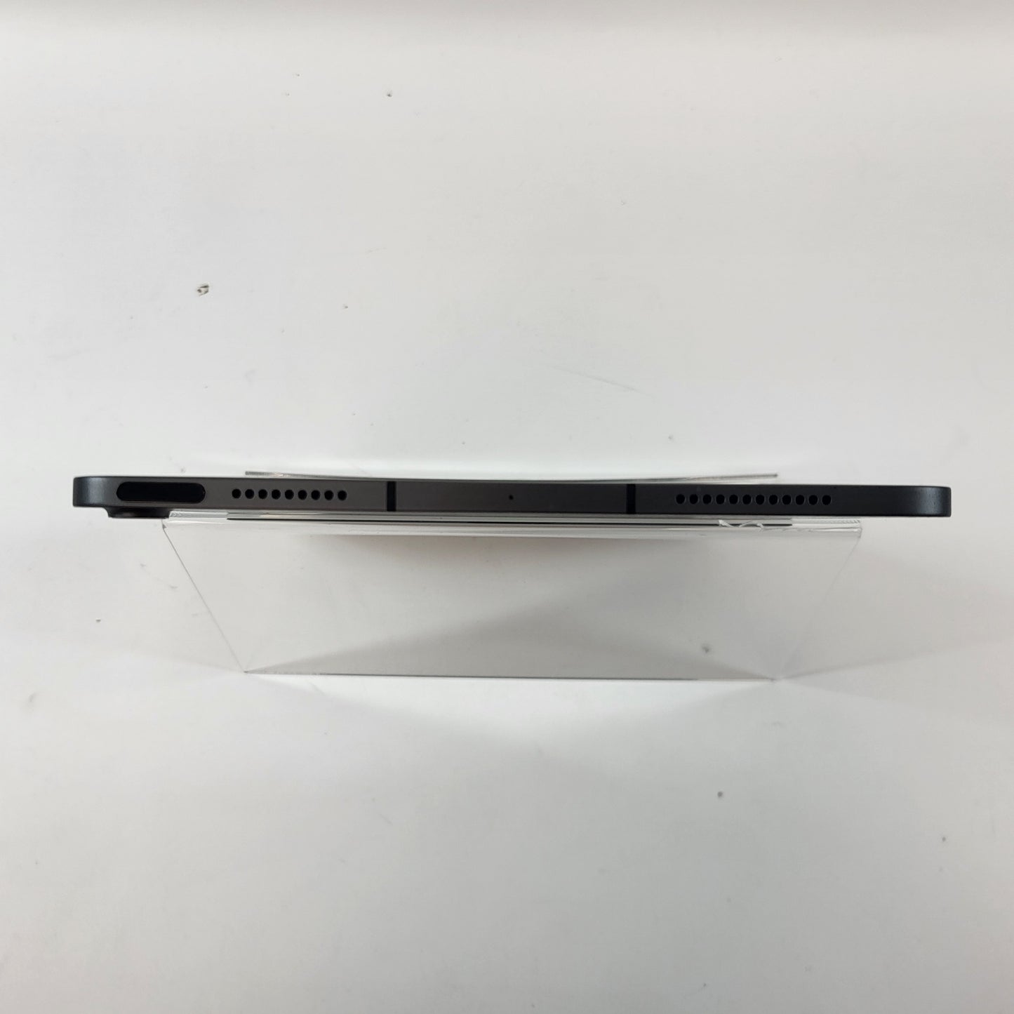 Factory Unlocked Apple iPad Air 5th Gen 64GB Space Gray MM6R3LL/A