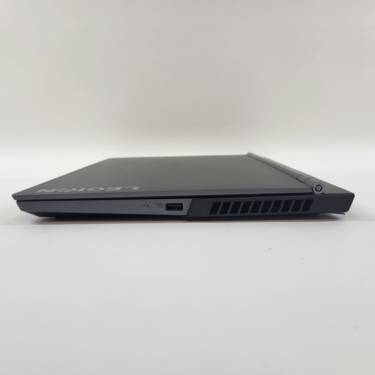 Lenovo Legion 7-15IMH05 81YT 15.6" i7-10750H 2.6GHz GeForce RTX 2070 Super