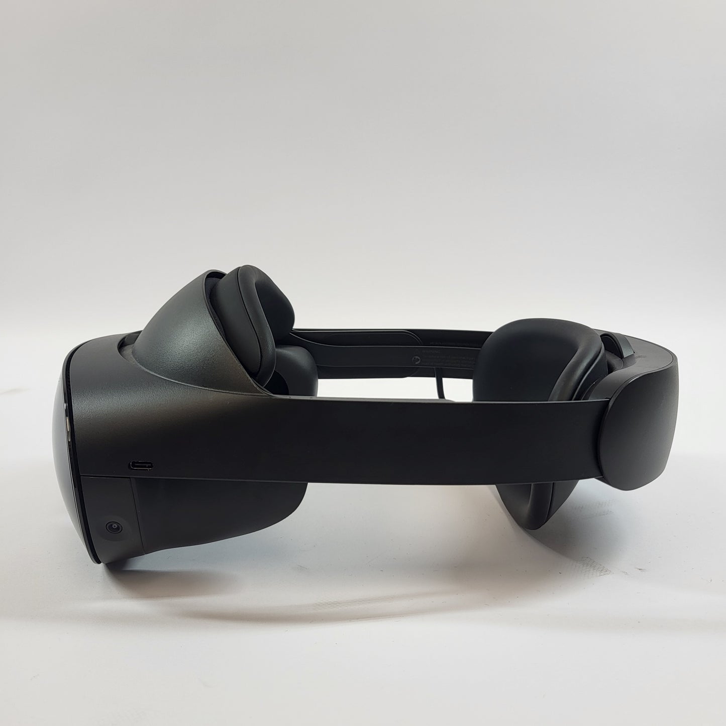 Meta Quest Pro 256GB Standalone All-in-One VR Headset DK94EC