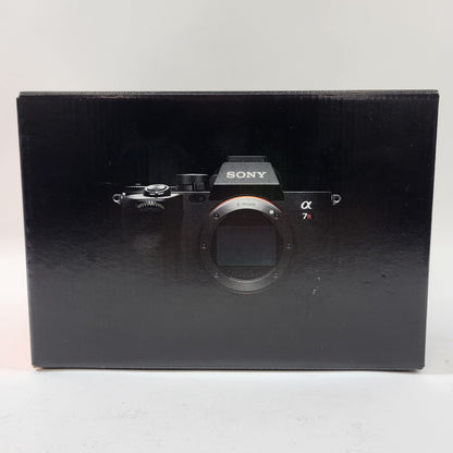 Sony Alpha A7R V 61MP Mirrorless Digital Camera 1496 Shutter Count READ