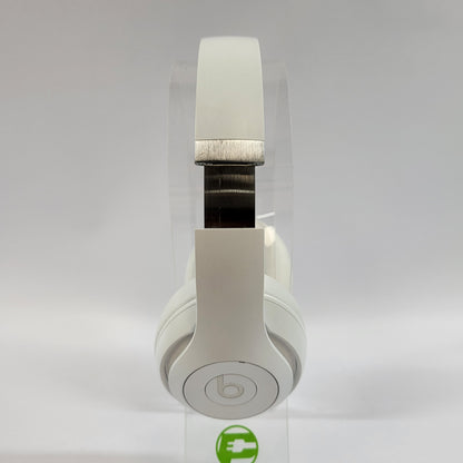 Beats Studio Pro Wireless Over-Ear Bluetooth Headphones White A2924 READ