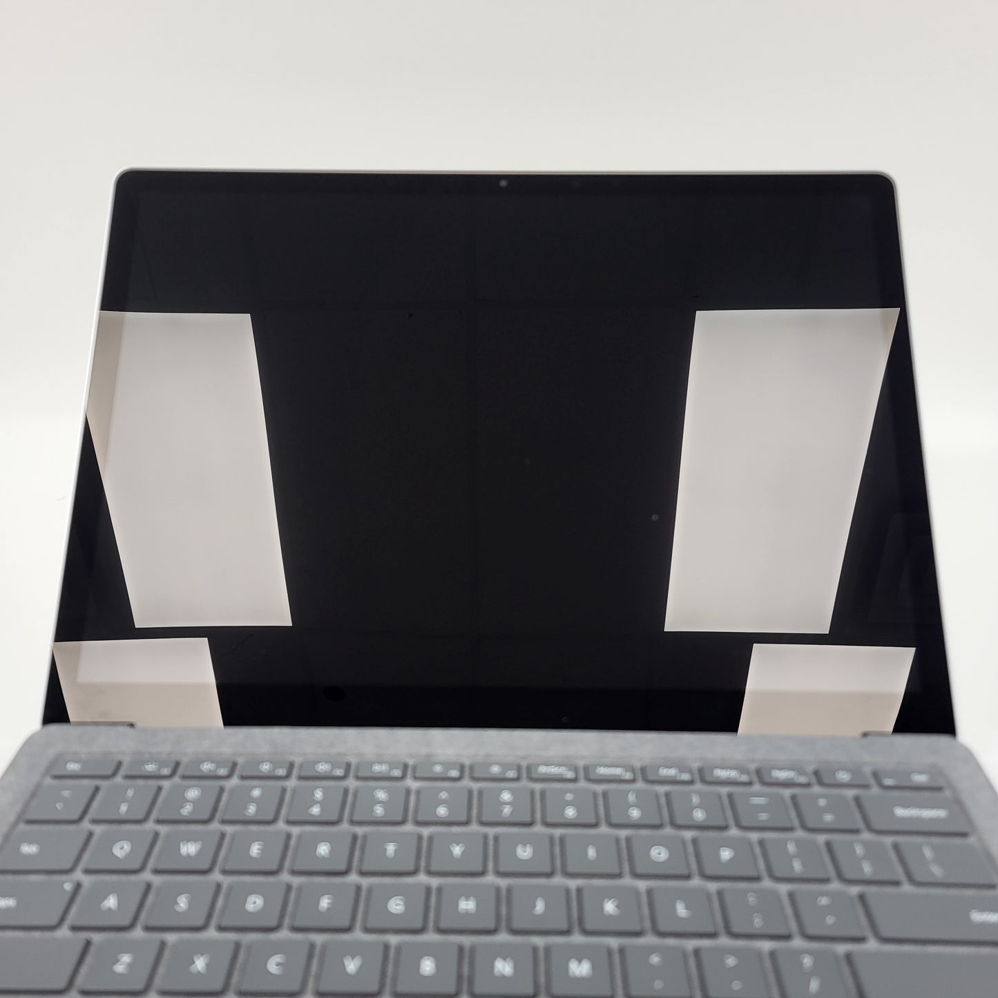 Microsoft Surface Laptop 4 1950 i5-1145G7 2.6GHz 8GB RAM 256GB SSD READ