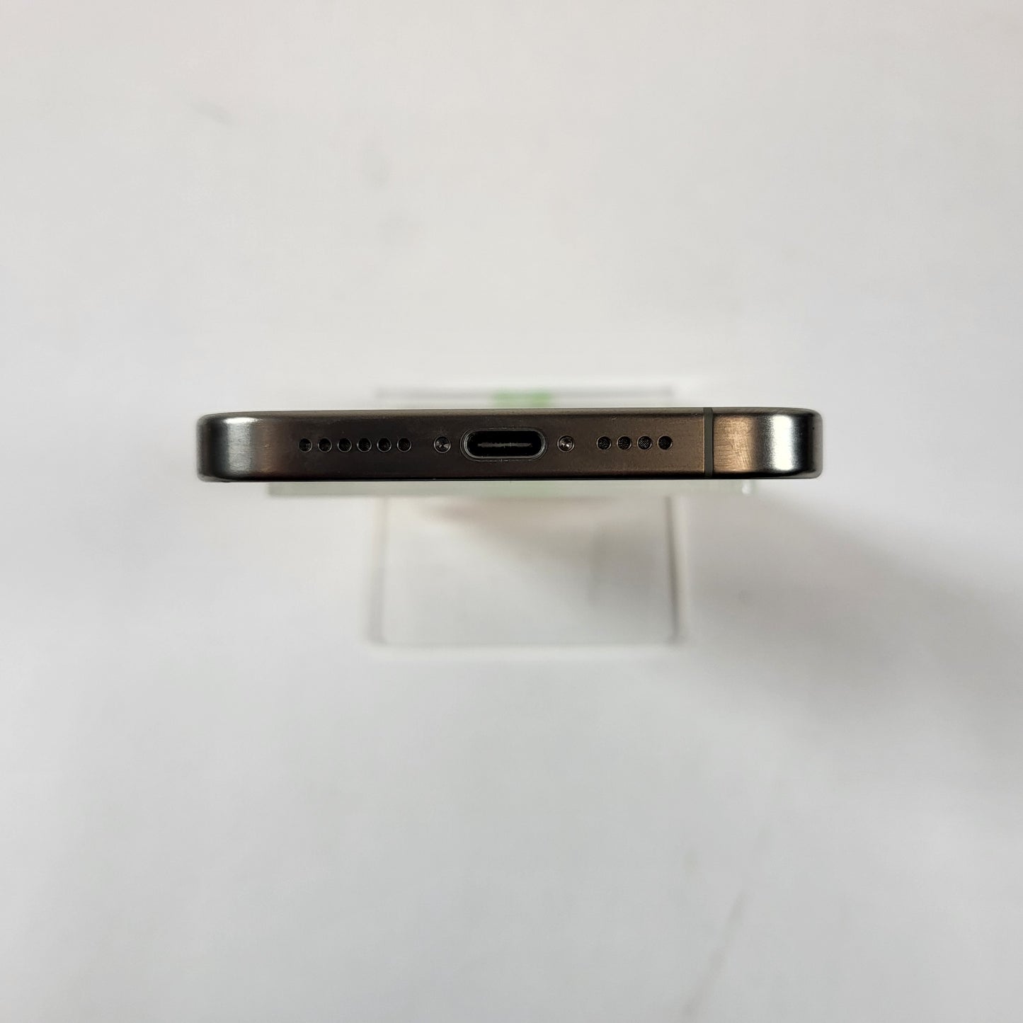 Factory Unlocked Apple iPhone 15 Pro Max 256GB Natural Titanium MU683LL/A