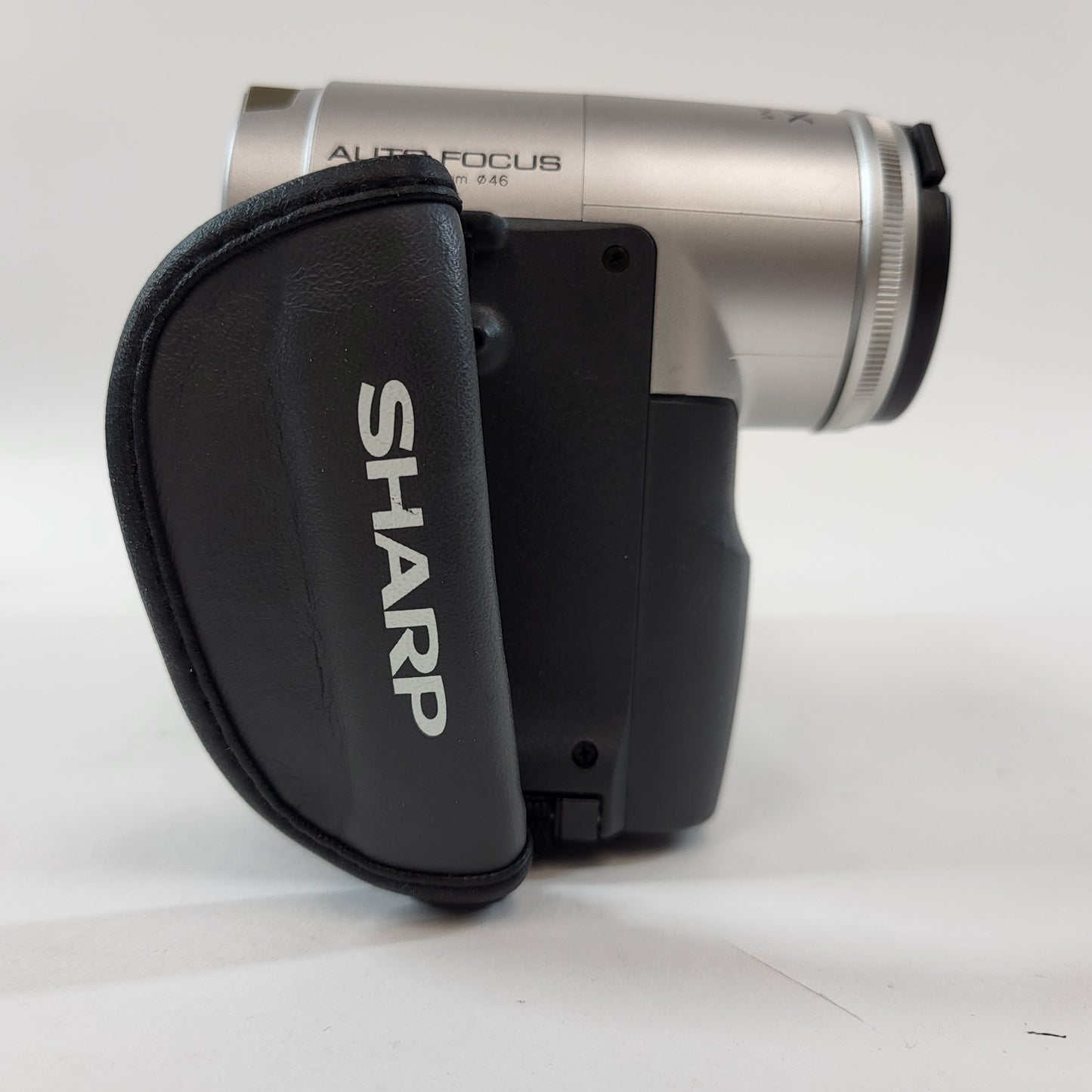 Sharp Viewcam Cassette Video Camcorder VL-AH151 HI-8