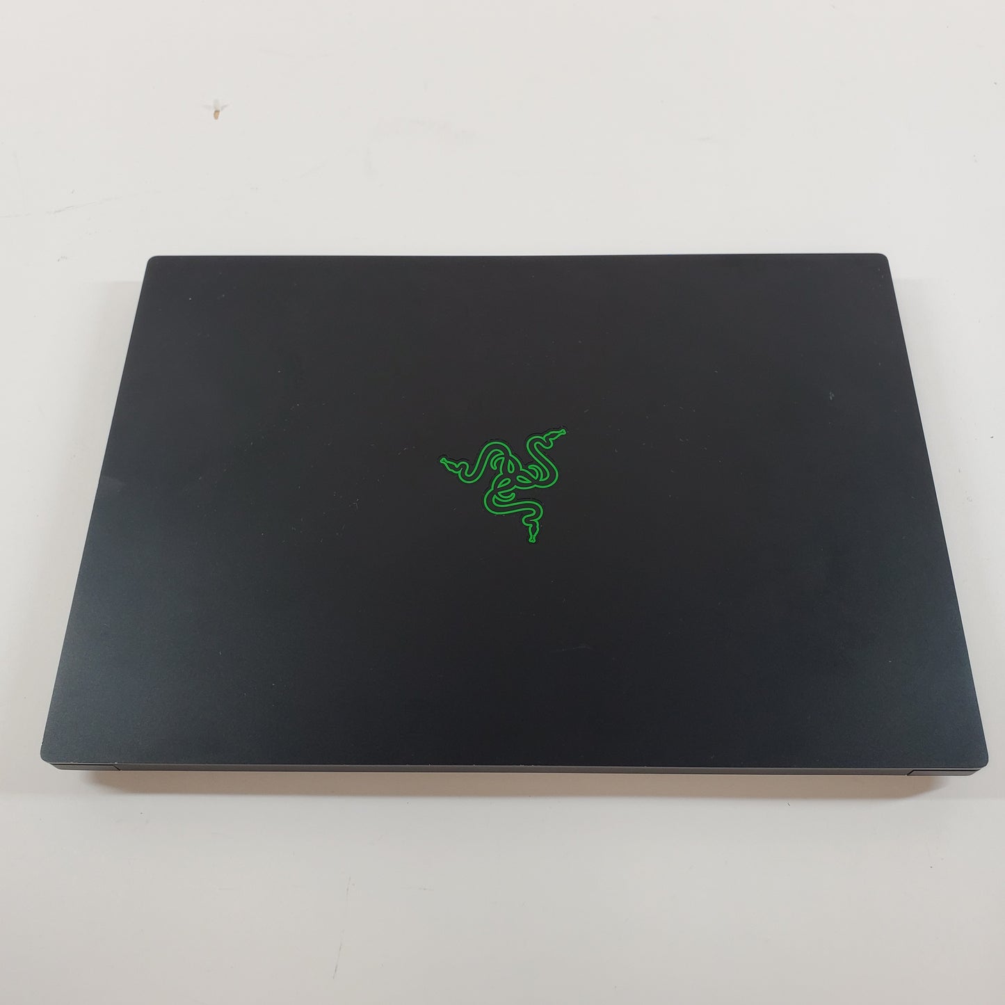 Razer Blade 14 RZ09-0370CEA3 14" Ryzen 9 5900HX 3.3GHz 16GB RAM 1TB RTX 3080
