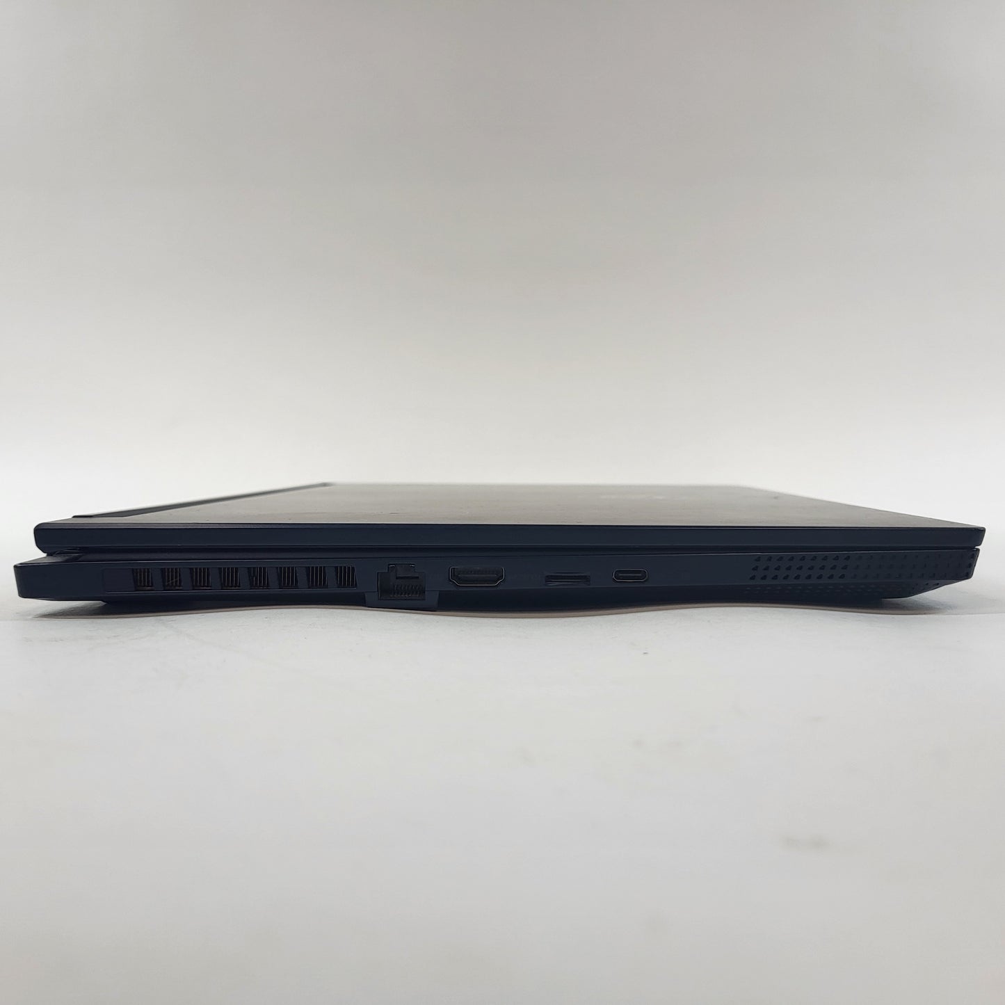MSI Stealth 16 Studio A13VG 16" i7-13620H 1TB SSD GeForce RTX 4070 Poor Trackpad