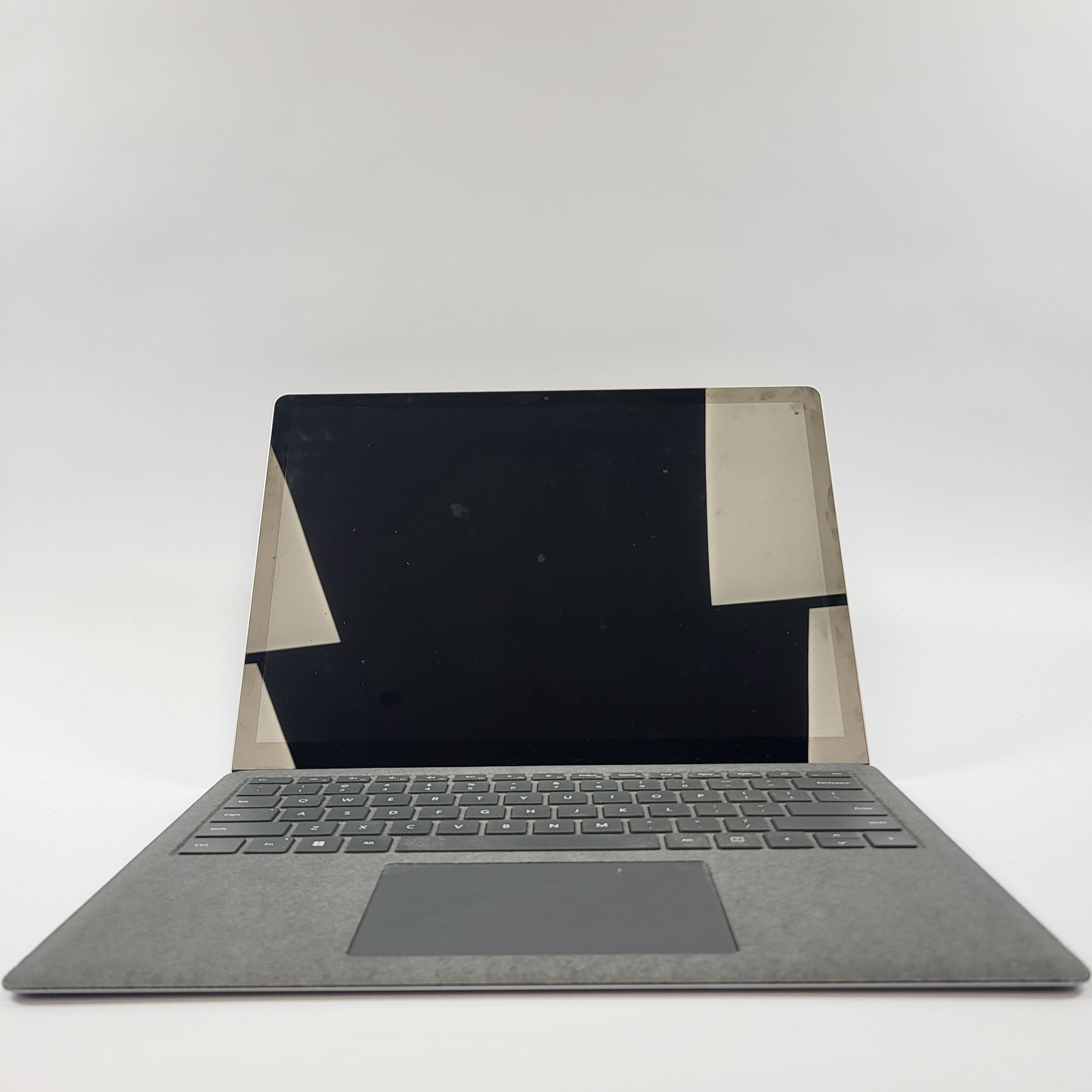 Microsoft Surface Laptop 4 1950 13.5" i5-1145G7 2.6GHz 8GB RAM 256GB SSD