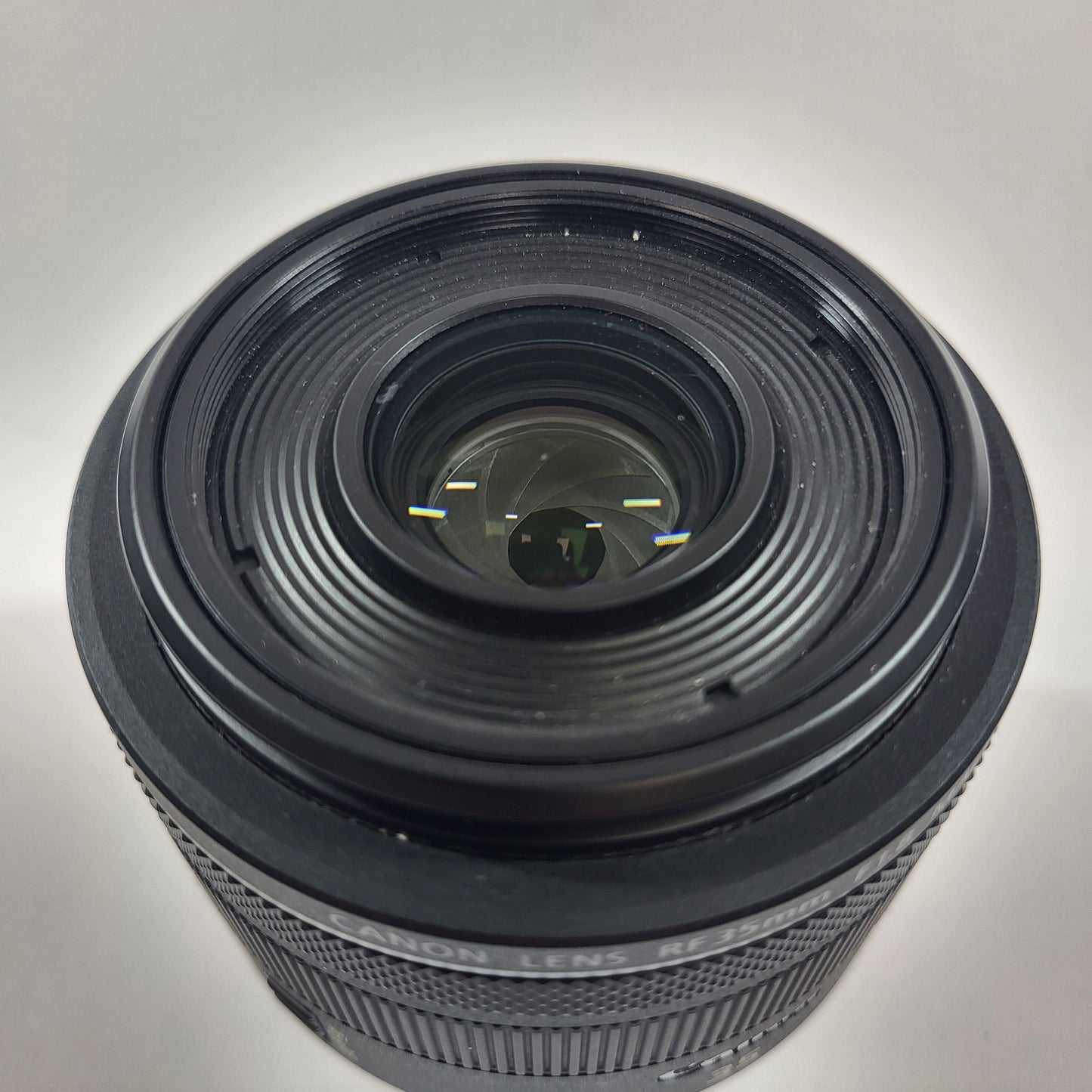 Canon RF Wide Angle 35mm f/1.8 IS STM Auto & Manual Lens