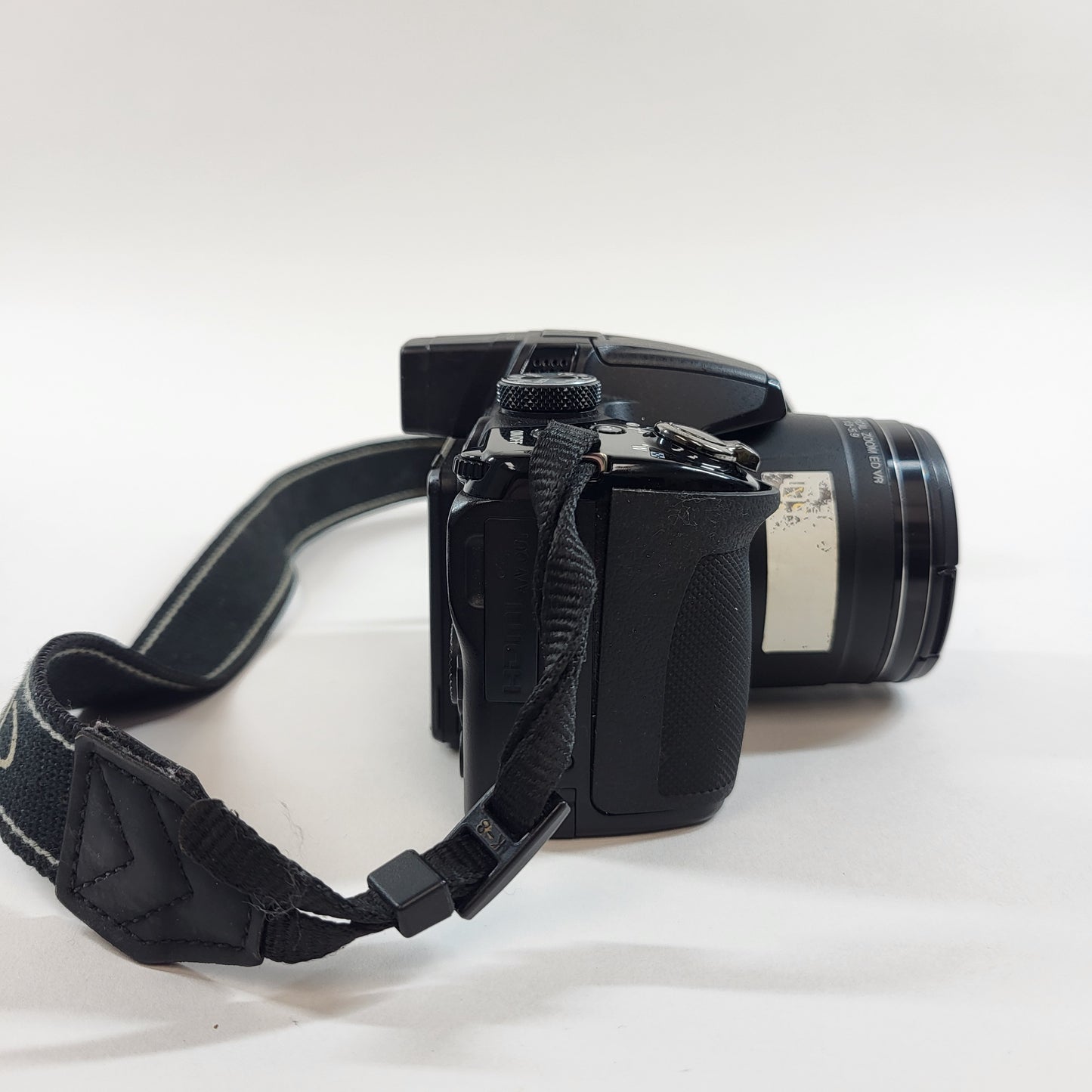Nikon COOLPIX P510 16.1MP Digital Point And Shoot Camera