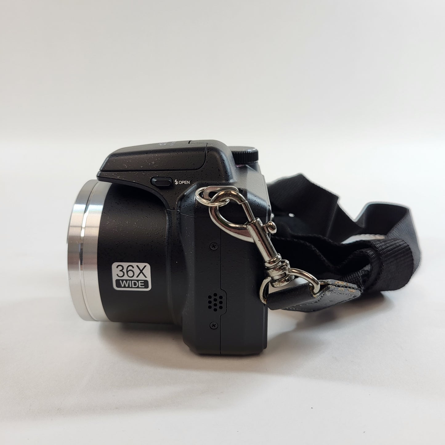 HP D3500 14.1MP Digital Camera