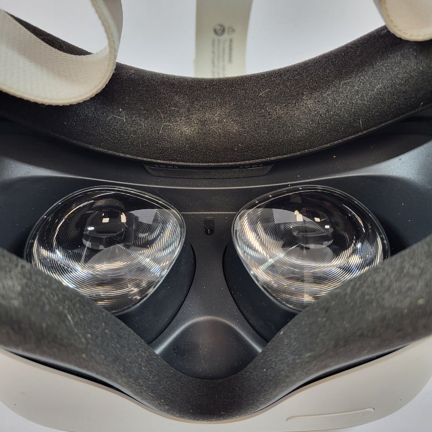 Meta Quest 2 128GB Standalone All-in-One VR Headset KW49CM