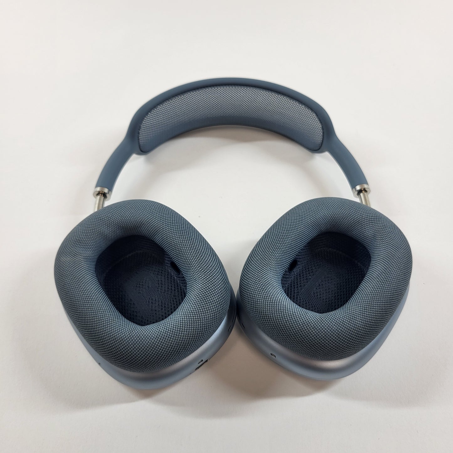 Apple AirPods Max Wireless Over-Ear Headphones Blue MWW63AM/A