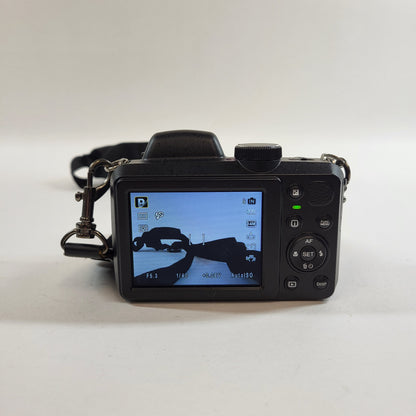 HP D3500 14.1MP Digital Camera