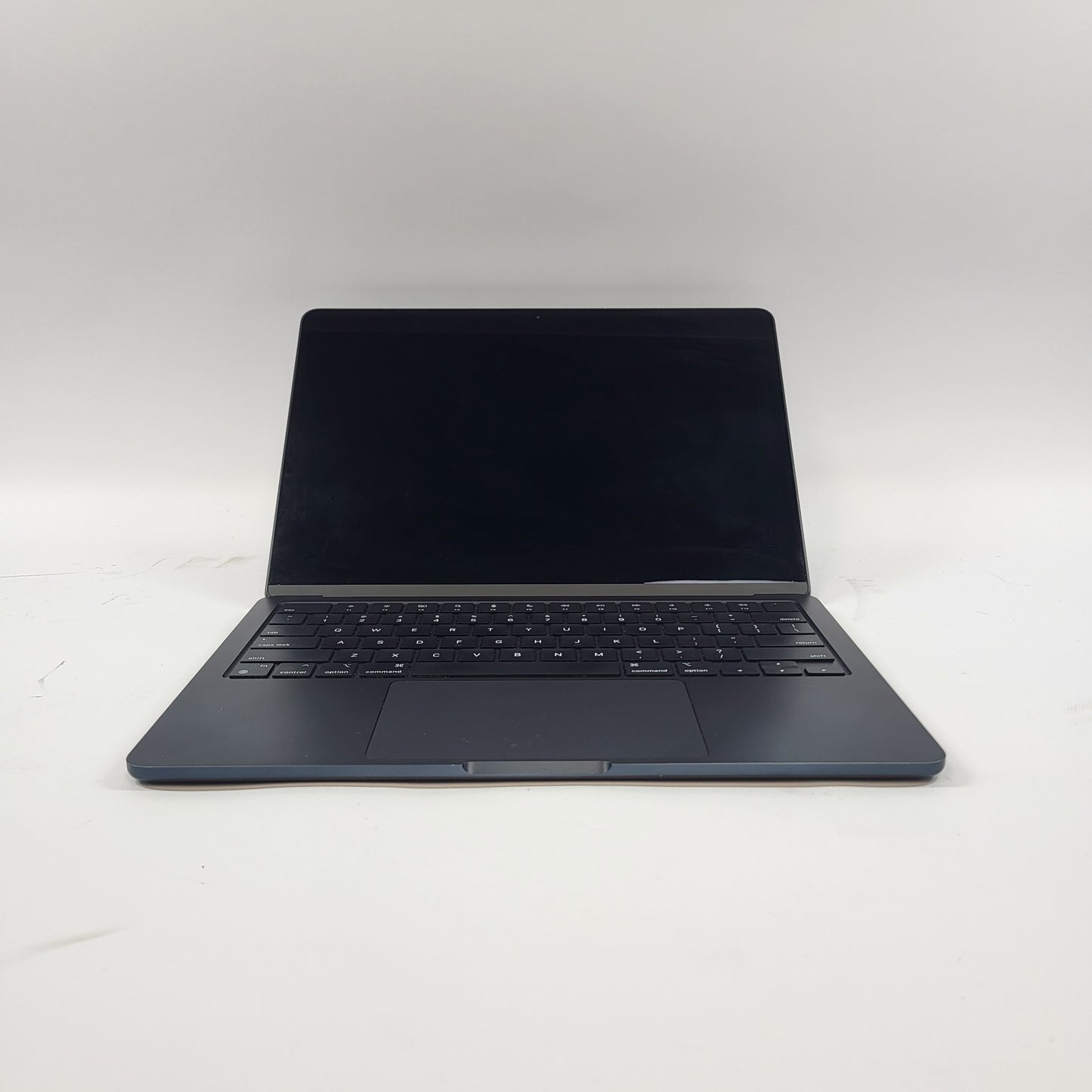 2022 Apple MacBook Air 13.6" M2 8C GPU 3.5GHz 8GB RAM 256GB SSD MLY33BZ/A