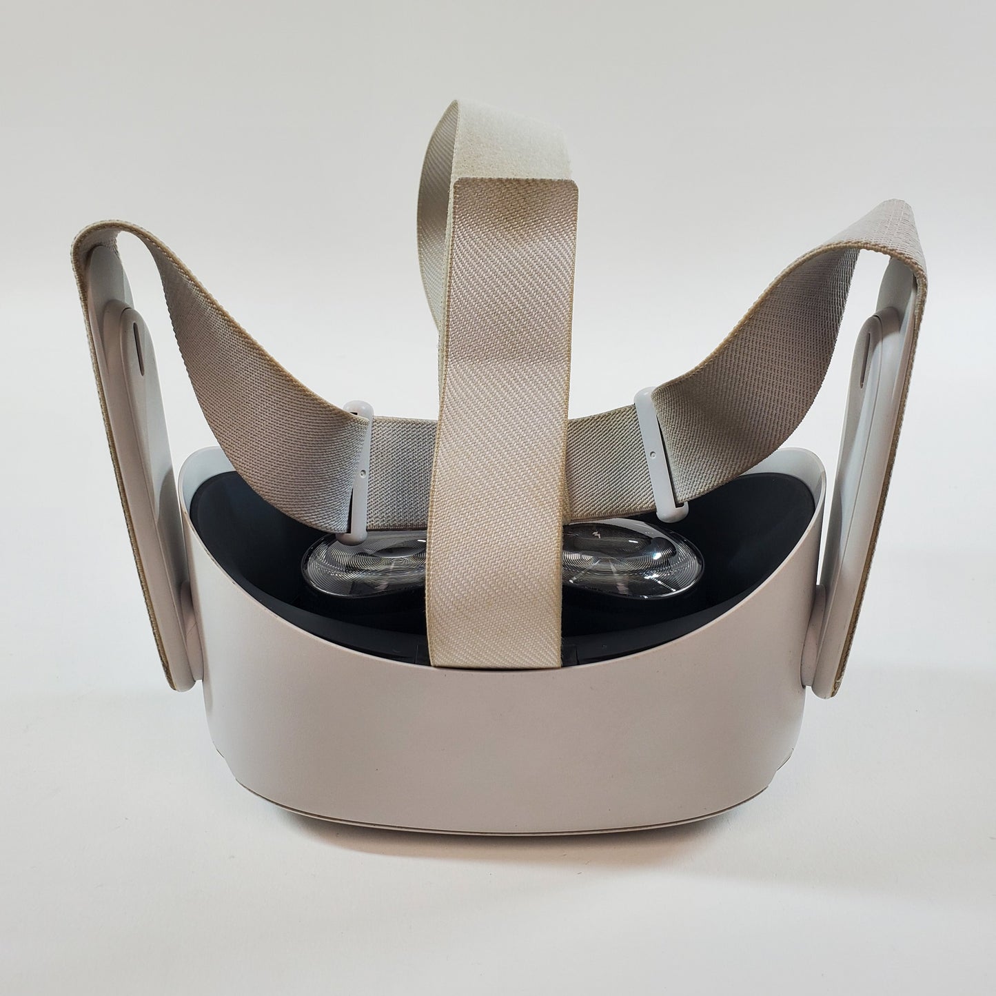 Oculus Quest 2 128GB Standalone All-in-One VR Headset KW49CM