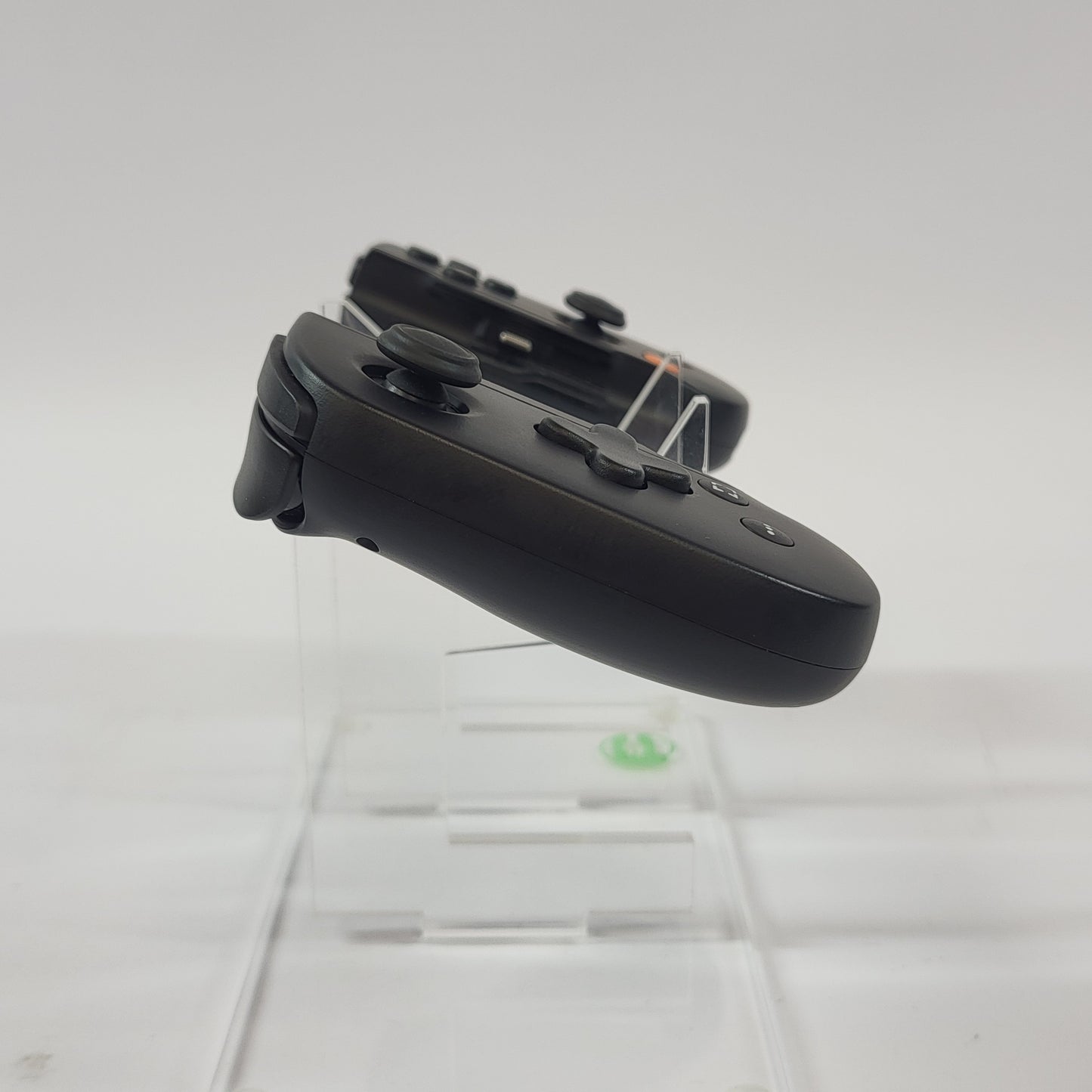 Backbone One Lightning Mobile Gaming Controller BB-02-P-BR