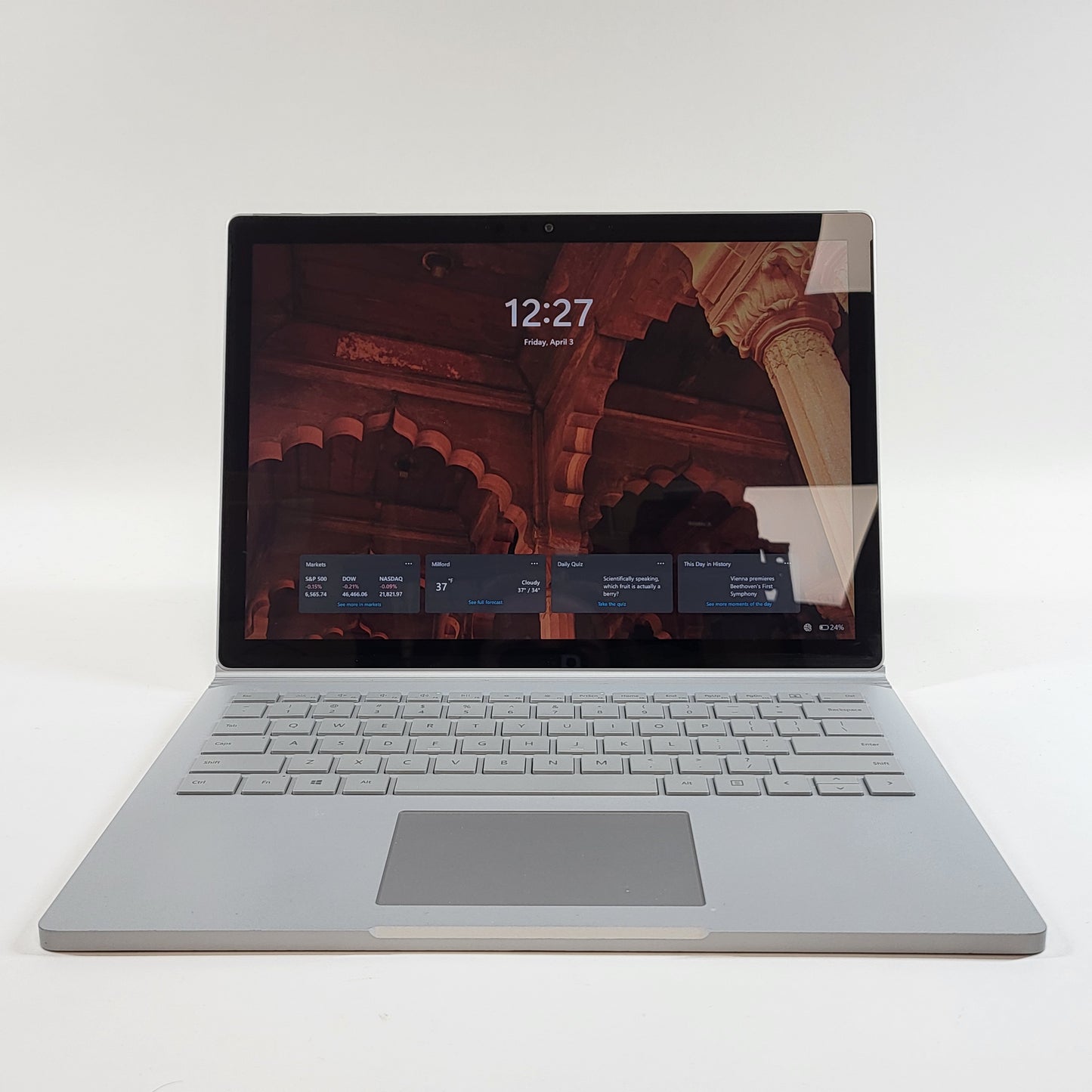 Microsoft Surface Book 3 1899 13.5" i7-1065G7 1.5GHz 16GB RAM 256GB SSD