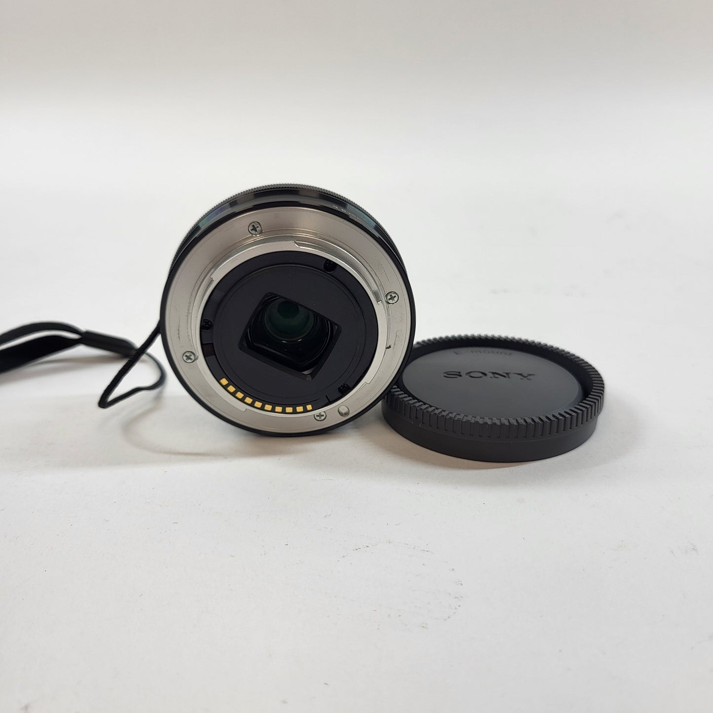 Sony SEL20F28 20mm f/2.8 E-Mount  APS-C SEL20F28 Auto & Manual Lens