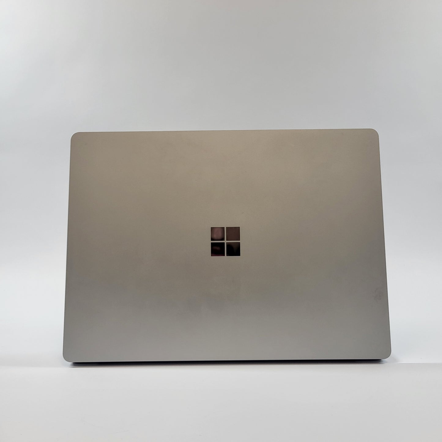 Microsoft Surface Laptop 4 1950 13.5" i5-1145G7 2.6GHz 8GB RAM 256GB SSD