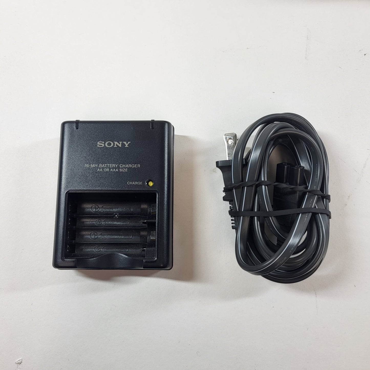 Sony Cyber-Shot DSC-W5 5.1 MP Digital Point-And-Shoot Camera