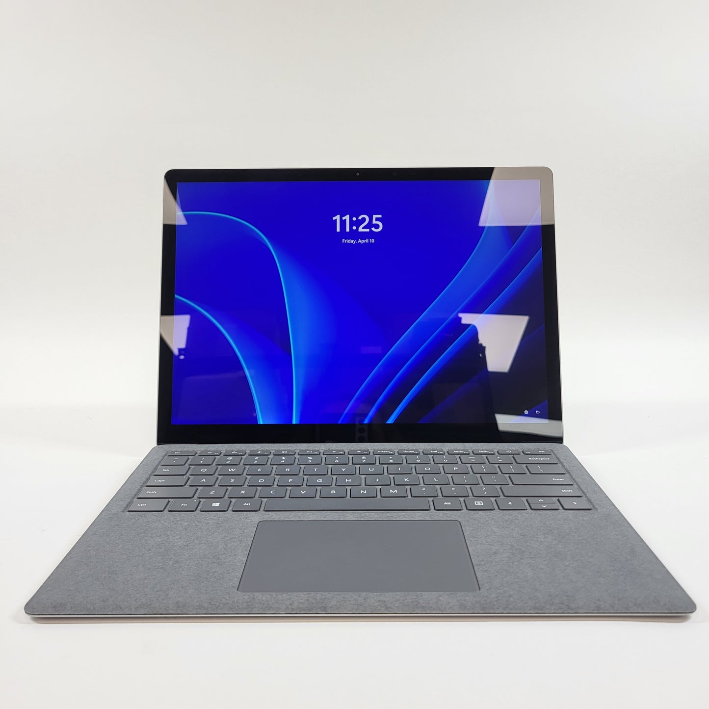 Microsoft Surface Laptop 4 1950 13.5" i5-1135G7 2.4GHz 16GB RAM 512GB SSD