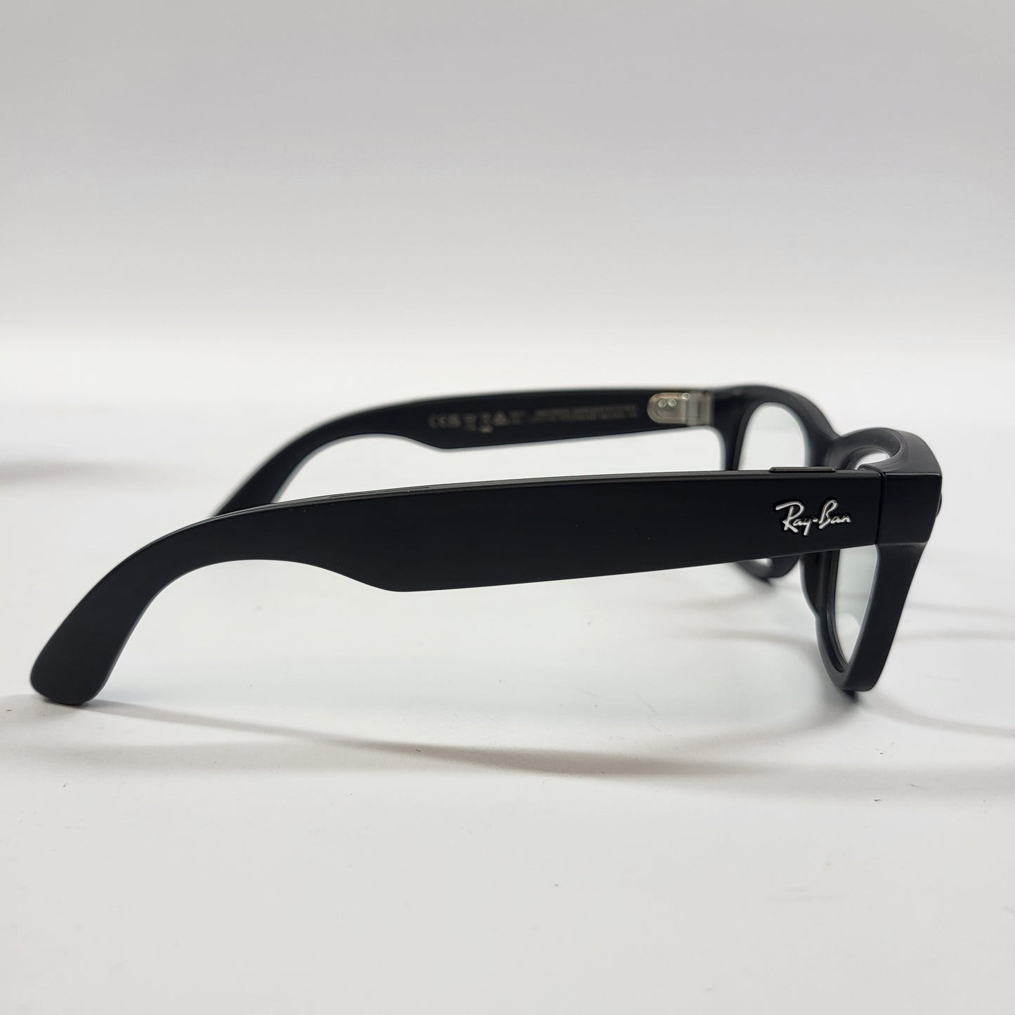 Ray-Ban Meta Wayfarer Gen 1 Matte Black Standard RW4006 601S1M AI Smart Glasses