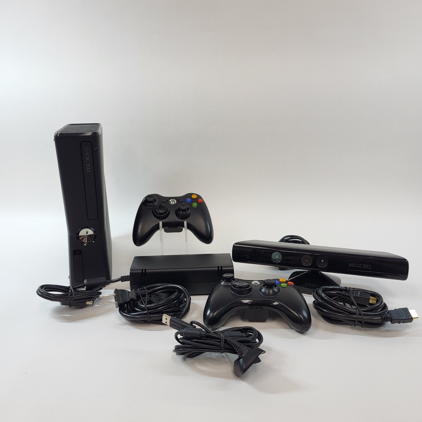 Microsoft Xbox 360 S 4GB Console Gaming System Black 1439