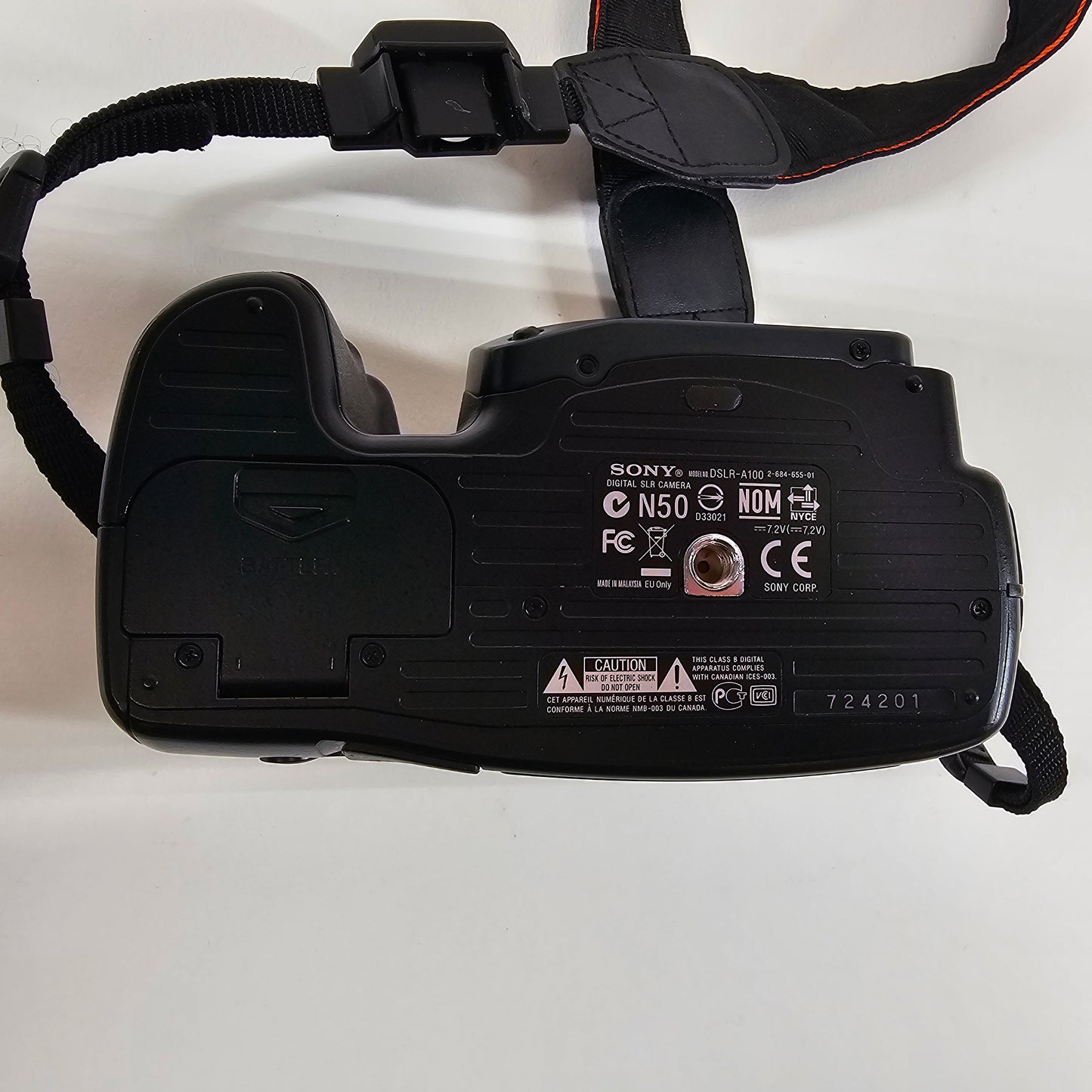 Sony Alpha A100 10.2MP Digital SLR DSLR Camera