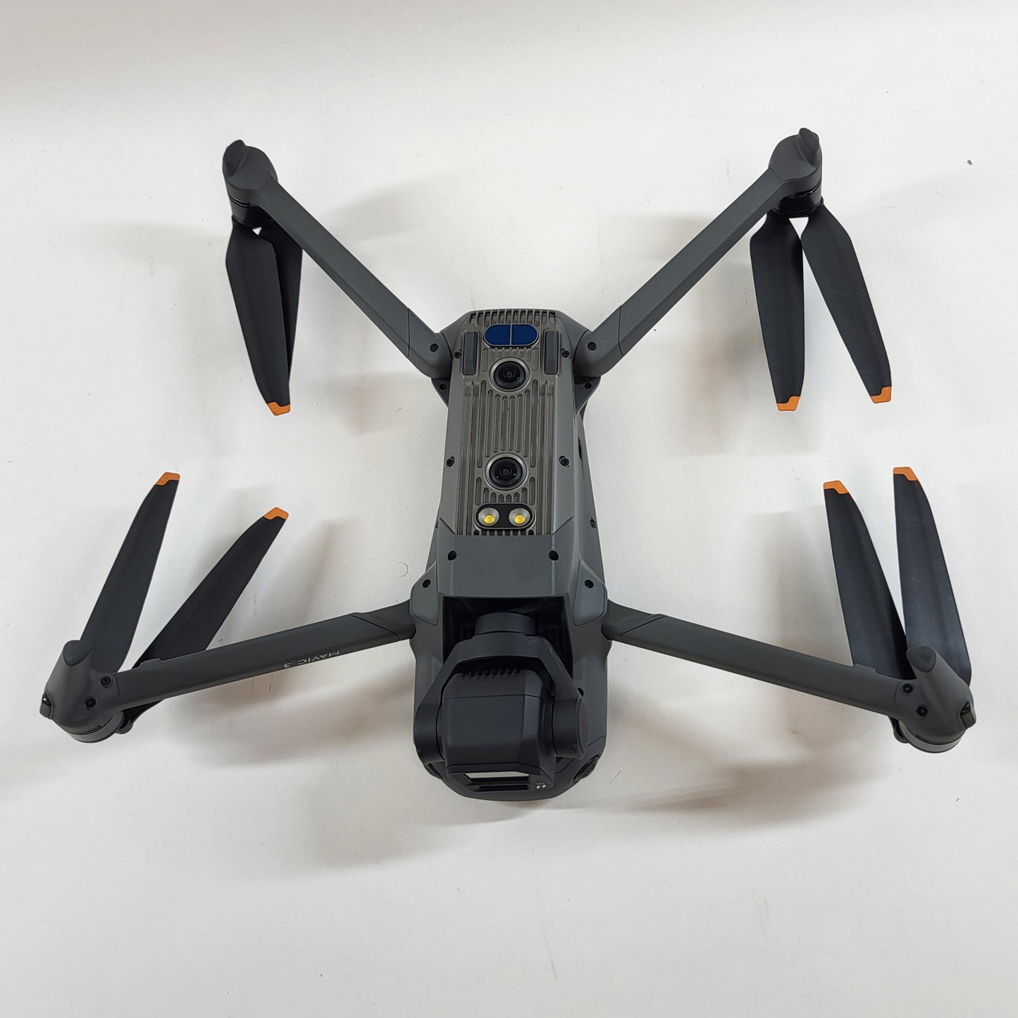 DJI Mavic 3 4K Quadcopter Camera Drone L2A Fly More Combo