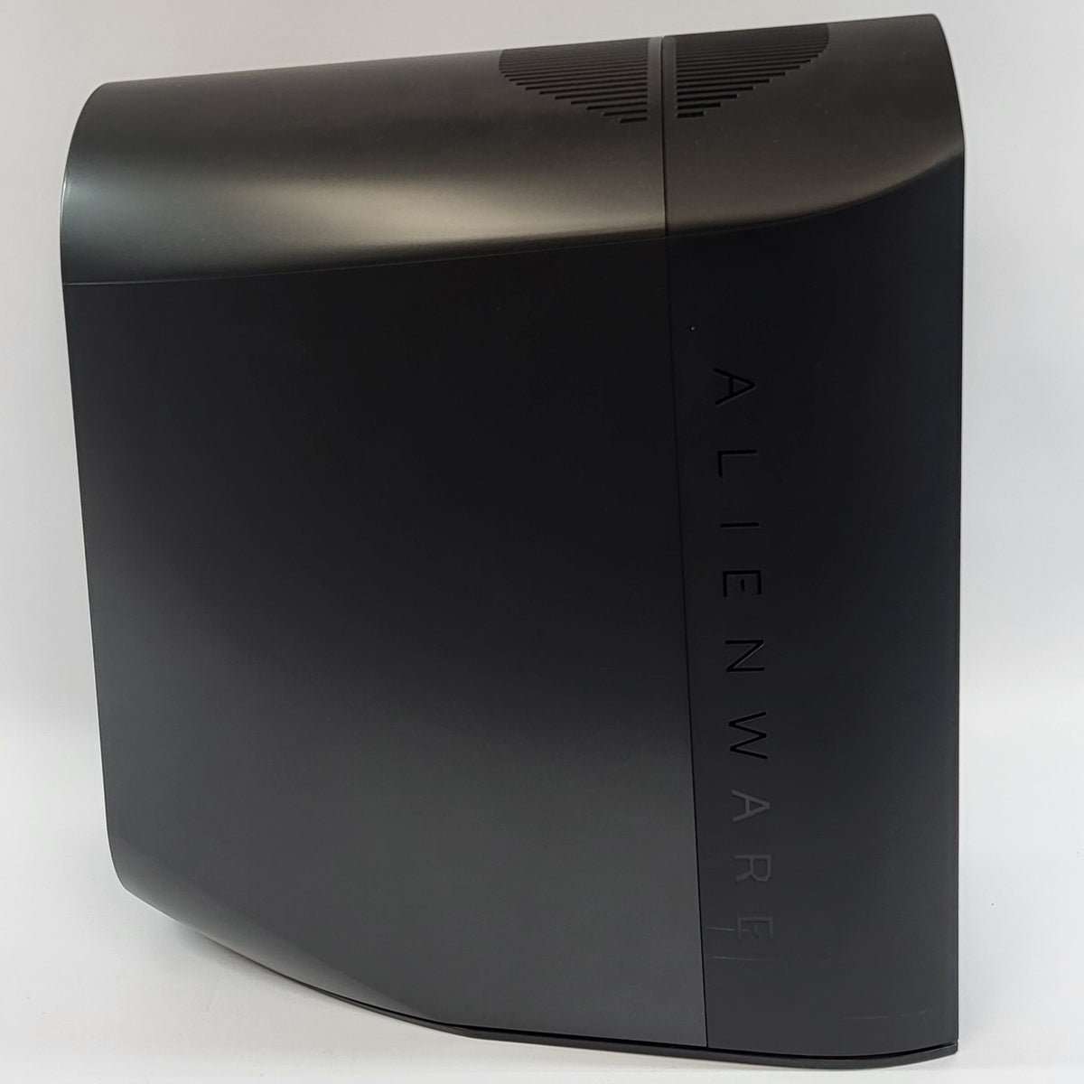 Alienware Aurora R11 i9-10900F 2.80GHz 64GB RAM 1TB SSD 3TB, 2TB HDD RTX 3080
