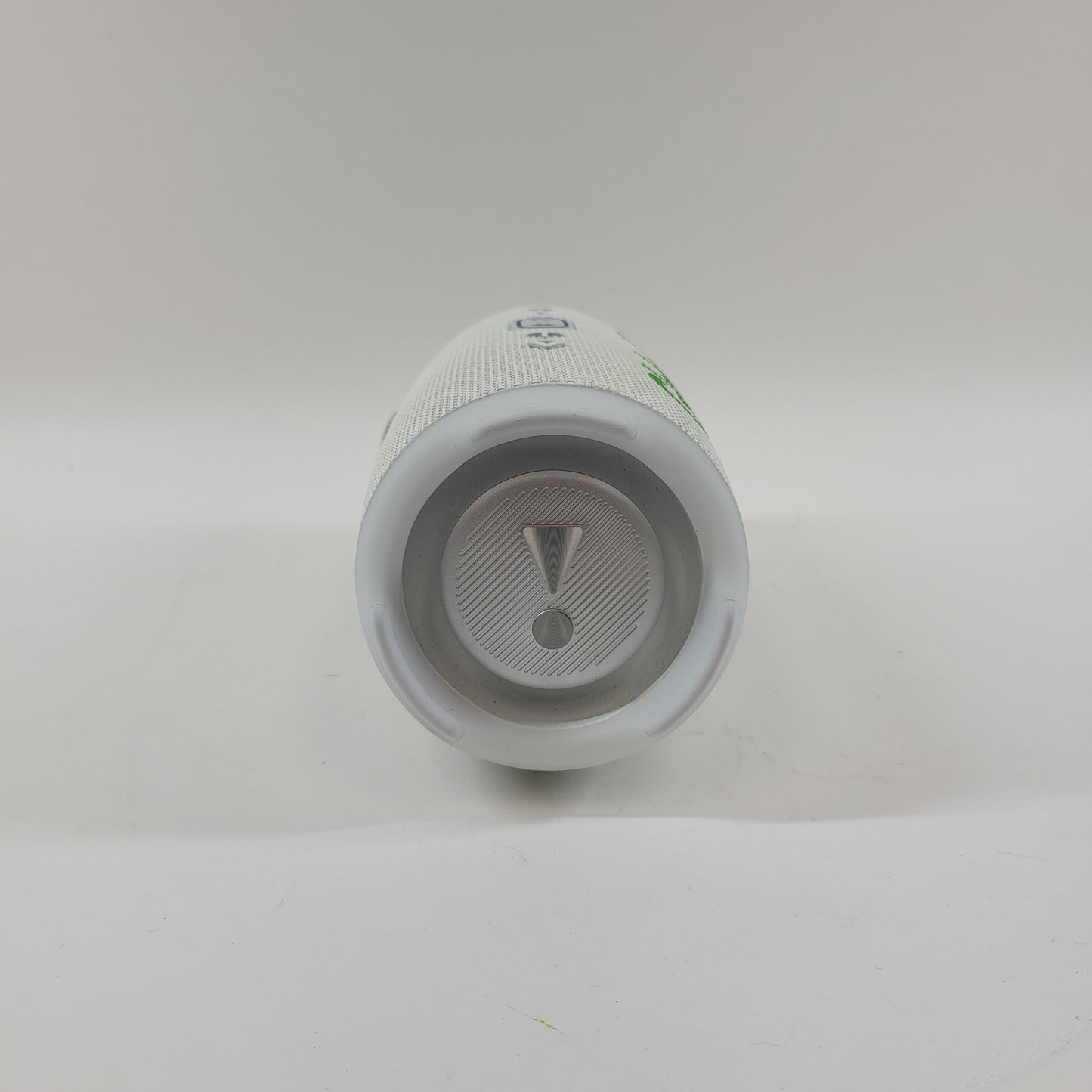 JBL Charge 5 Portable Waterproof Bluetooth Speaker White JBLCHARTGE5WTAMCSTM