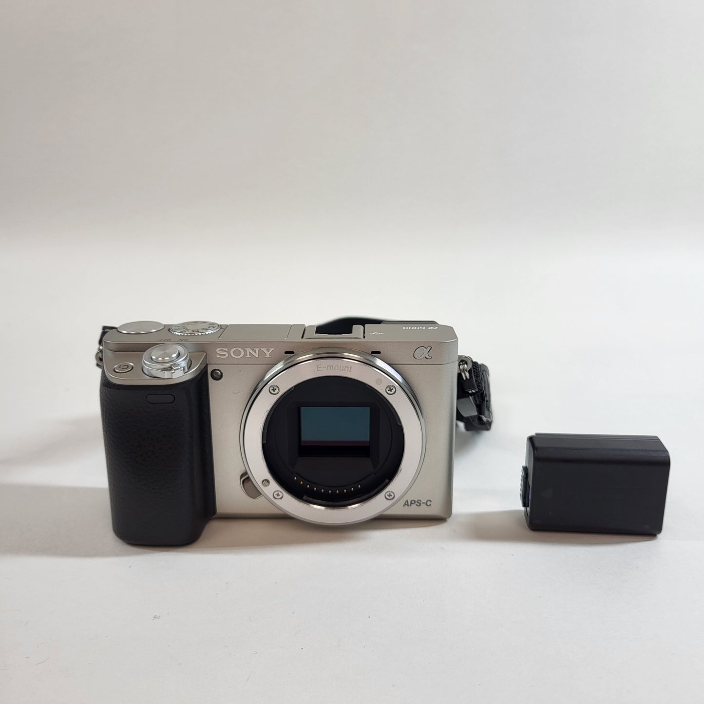 Sony Alpha A6000 24.3MP APS-C Interchangeable Lens Camera 2753 Shutter Count