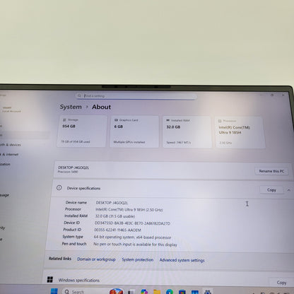 Dell Precision 5490 14" Core Ultra 9 185H 2.5GHz 32GB RAM 1TB SSD RTX 1000 Ada