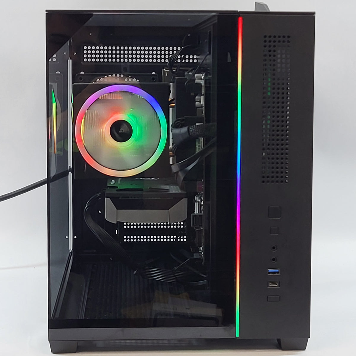 SkyTech Crystal Black Ryzen 5 8400F 4.20GHz 16GB RAM 1TBSSD MSI GeForce RTX 5050