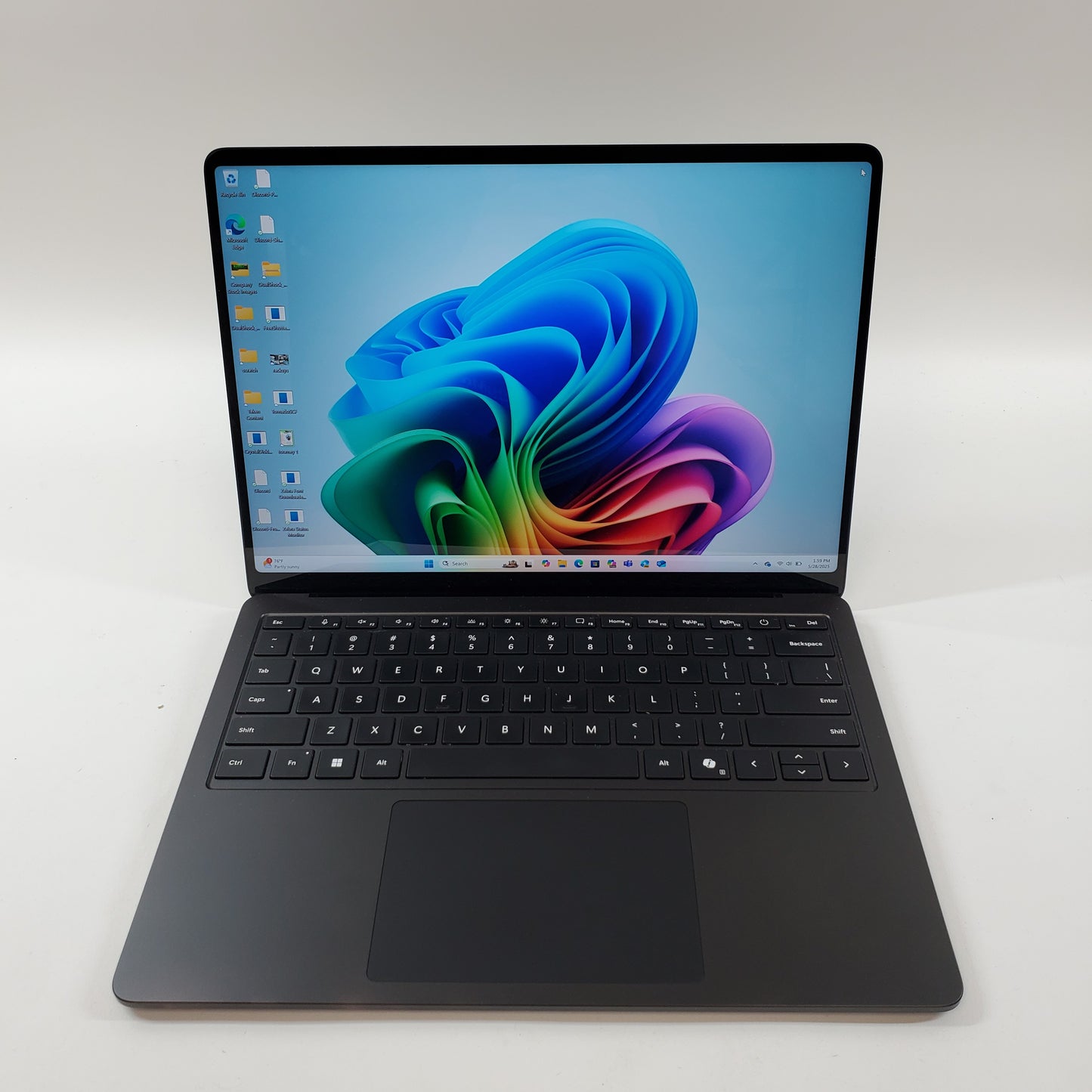 Microsoft Surface Laptop 7th Edition 2036 13.8" Snapdragon X Plus 16GB RAM 512GB