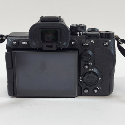 Sony Alpha A7R V 61MP Mirrorless Digital Camera 1496 Shutter Count READ