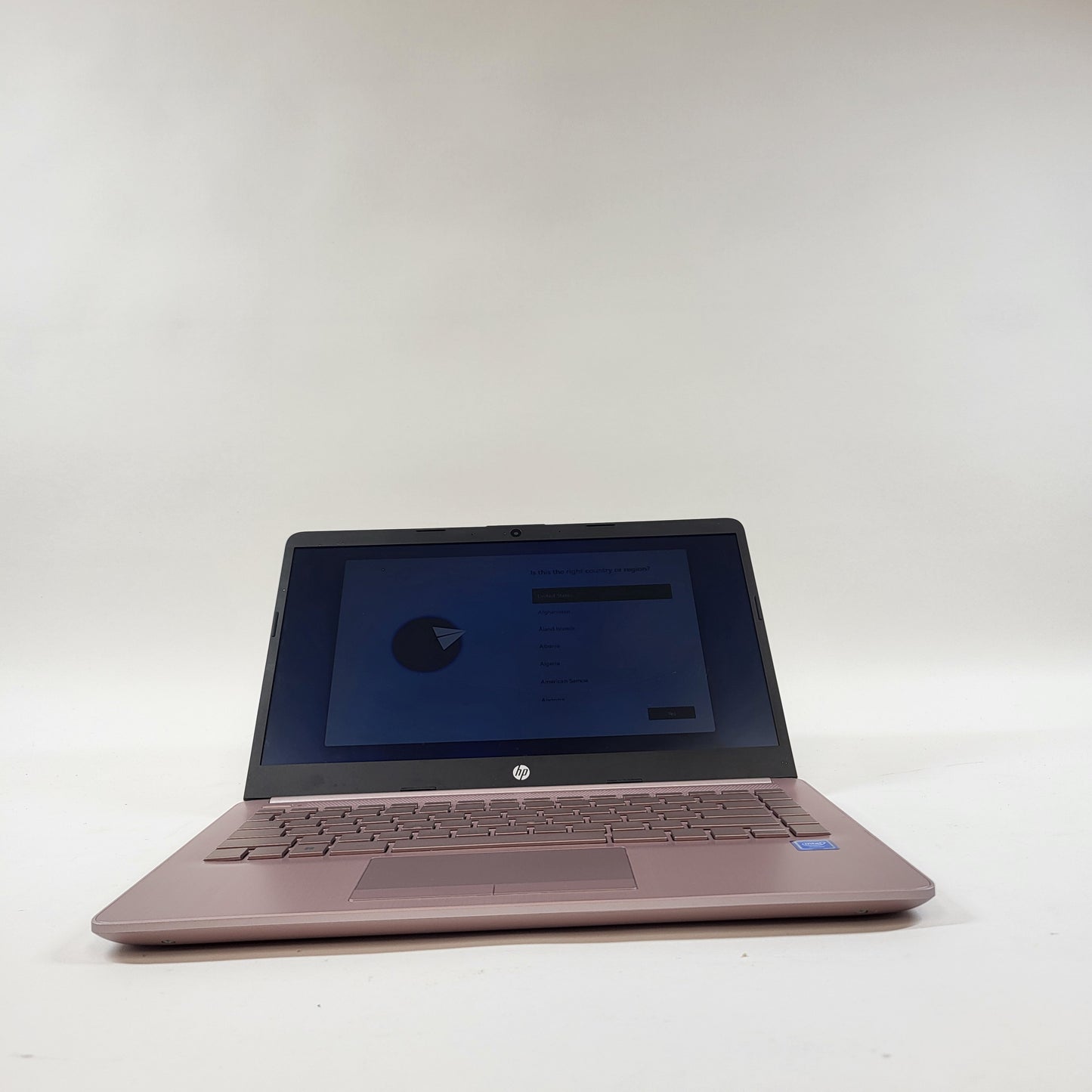 HP Laptop 14-cf2112wm 13.9" Celeron N4120 1.1GHz 4GB RAM 64GB SSD READ