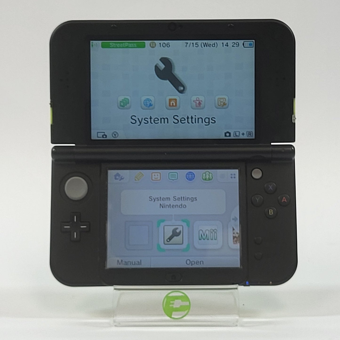New New Nintendo 3DS XL Handheld Game Console Black/Lime Open Box